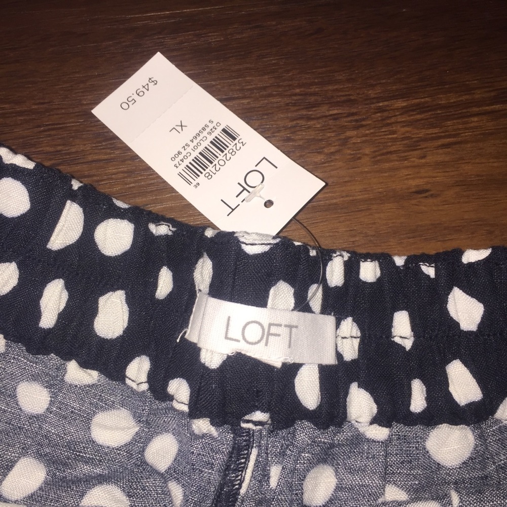 Pleated Pull On Shorts In Zoo Dot - Picture 4 of 5